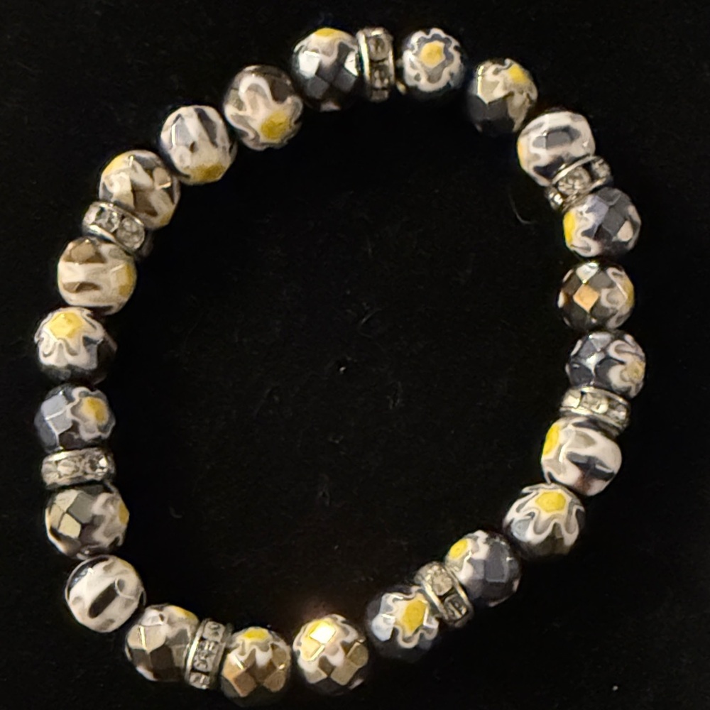 Handcrafted millefiori glass beaded Gray and Yellow Flower Bead Stretch Bracelet